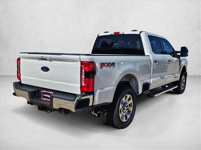 2026 Ford F-250 Lariat photo 2