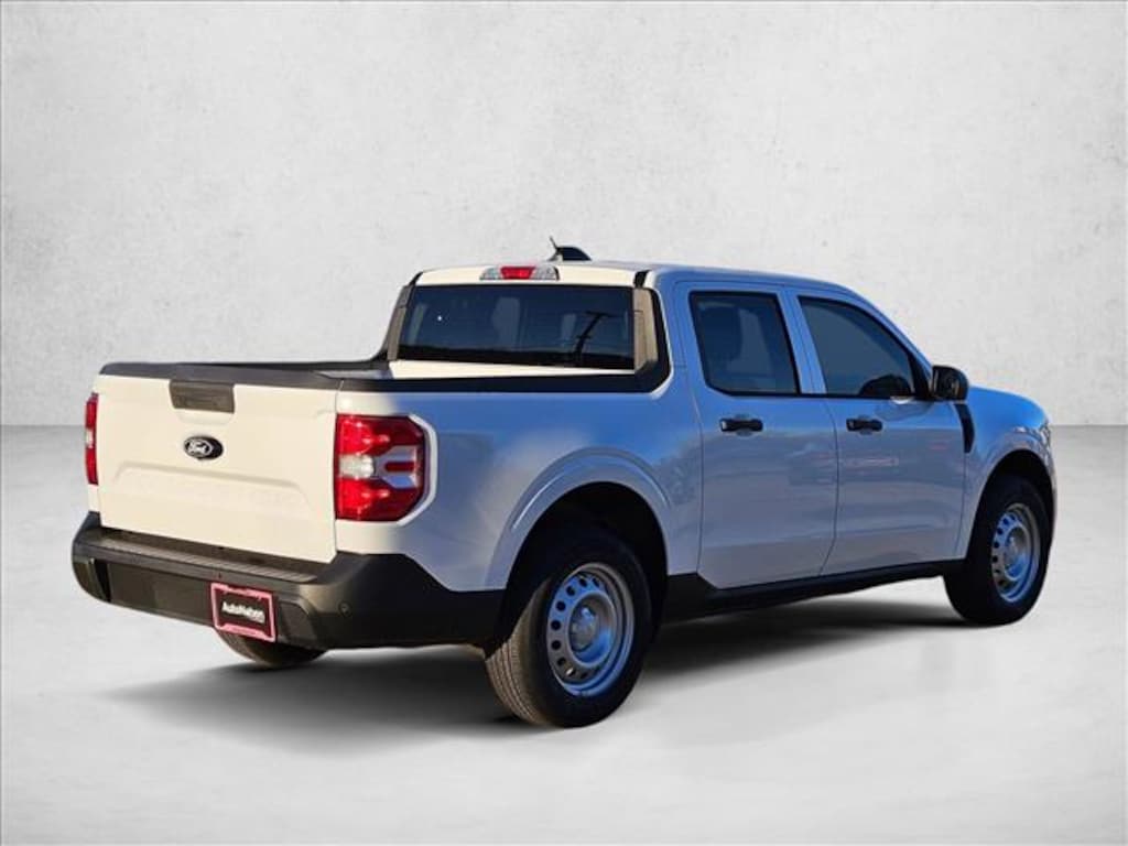 New 2026 Ford Maverick XL Truck SuperCrew
