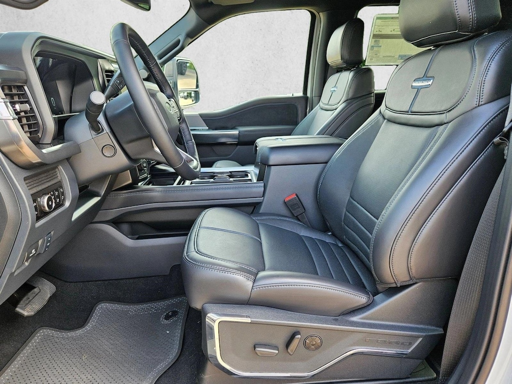 New 2026 Ford F-350 Platinum Truck Crew Cab