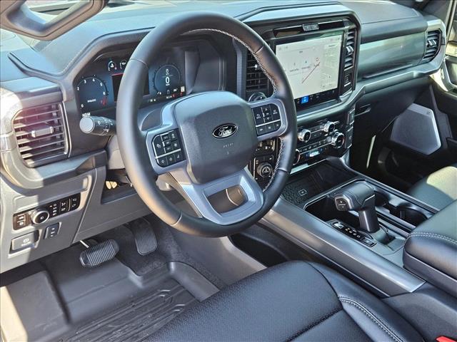 2025 Ford F-150 Lariat photo 3