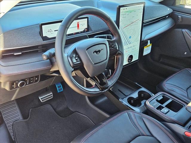 2025 Ford Mustang Mach-E Premium photo 2