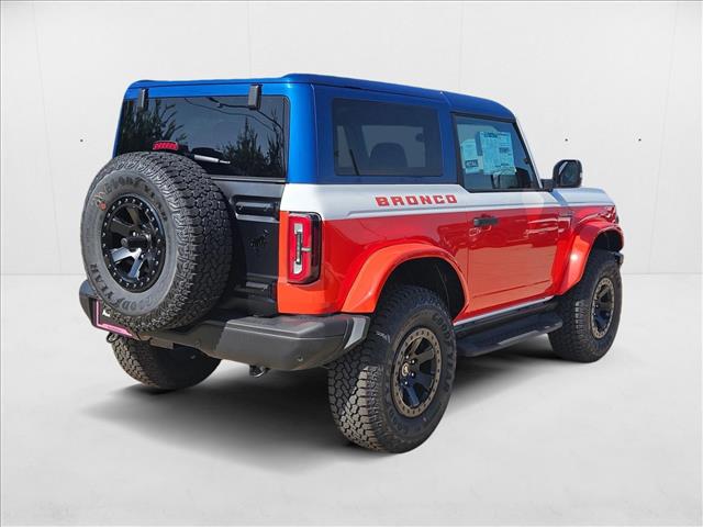 2025 Ford Bronco First Edition photo 2
