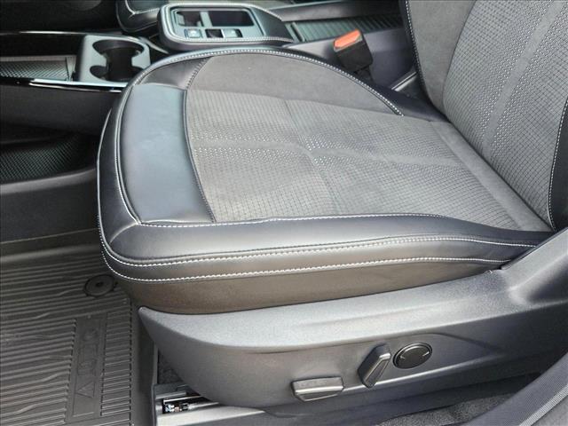 2025 Ford Mustang Mach-E GT photo 4