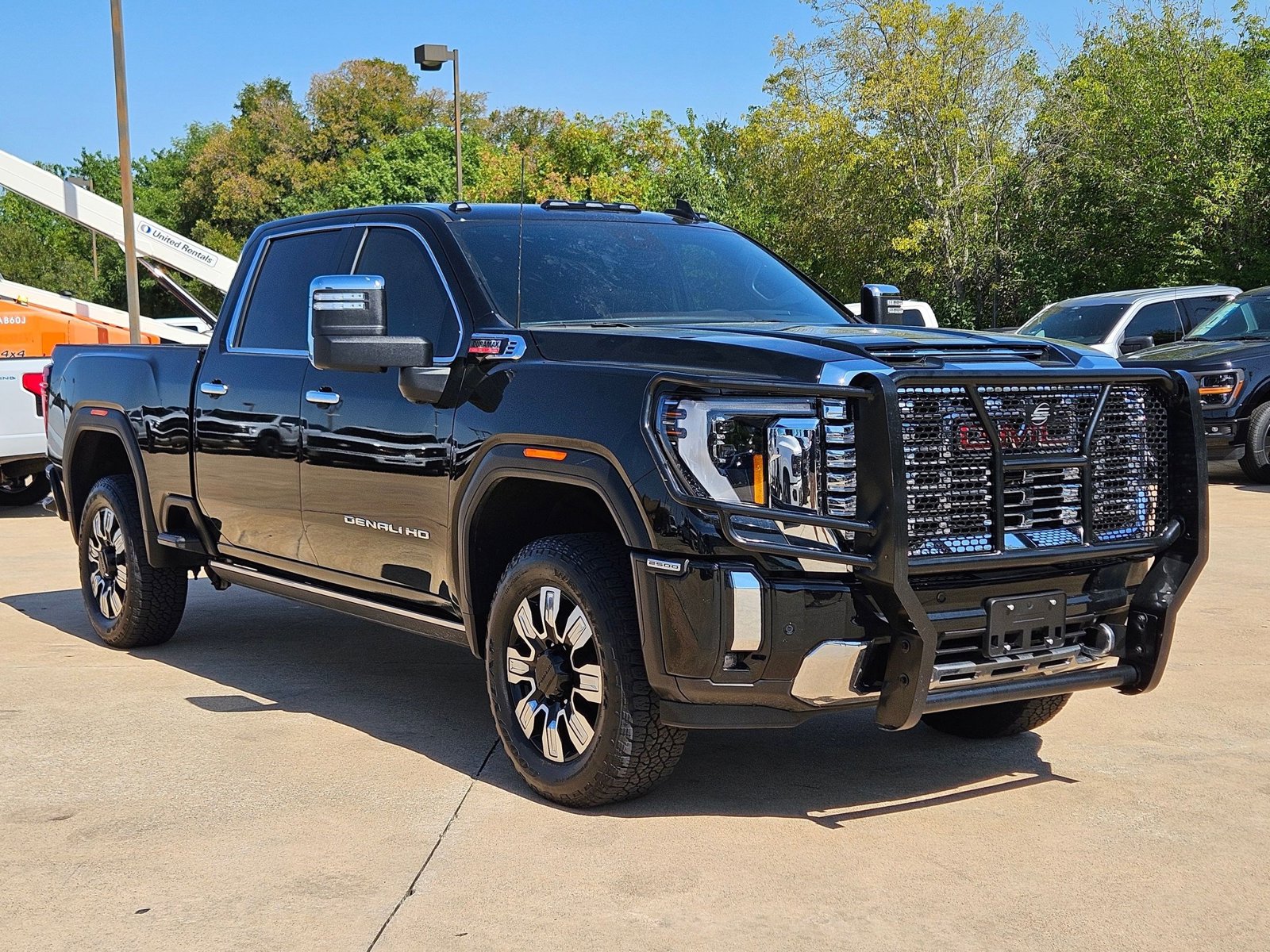 2024 Gmc Sierra 2500 HD Denali photo 2