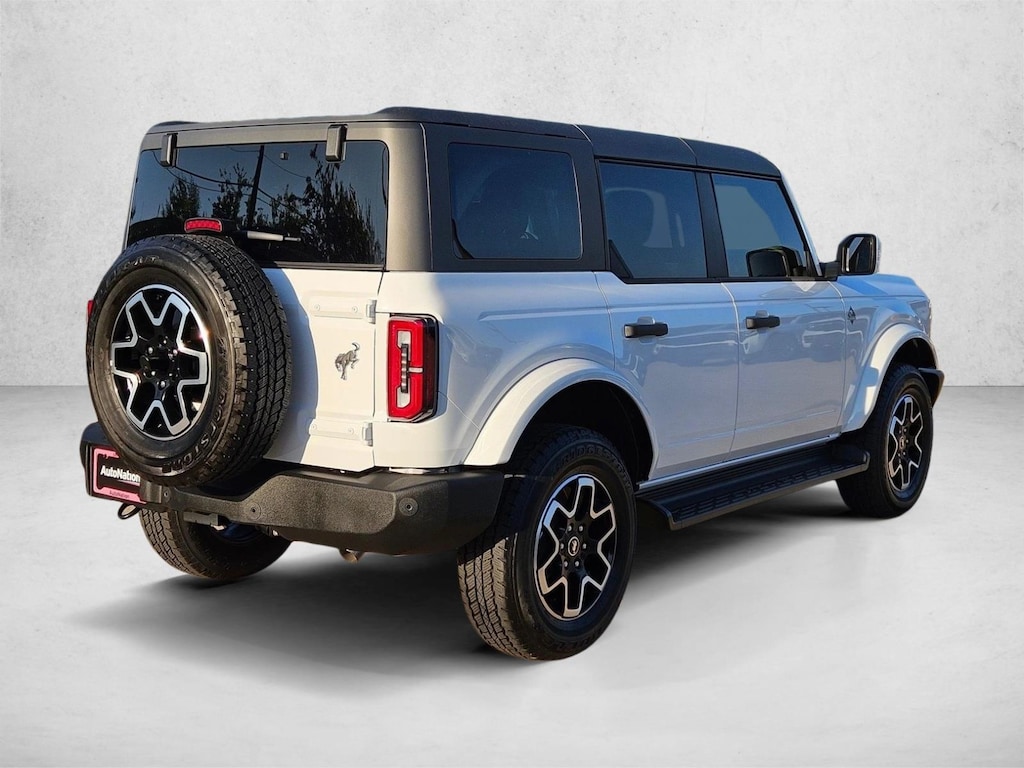 New 2026 Ford Bronco Outer Banks SUV