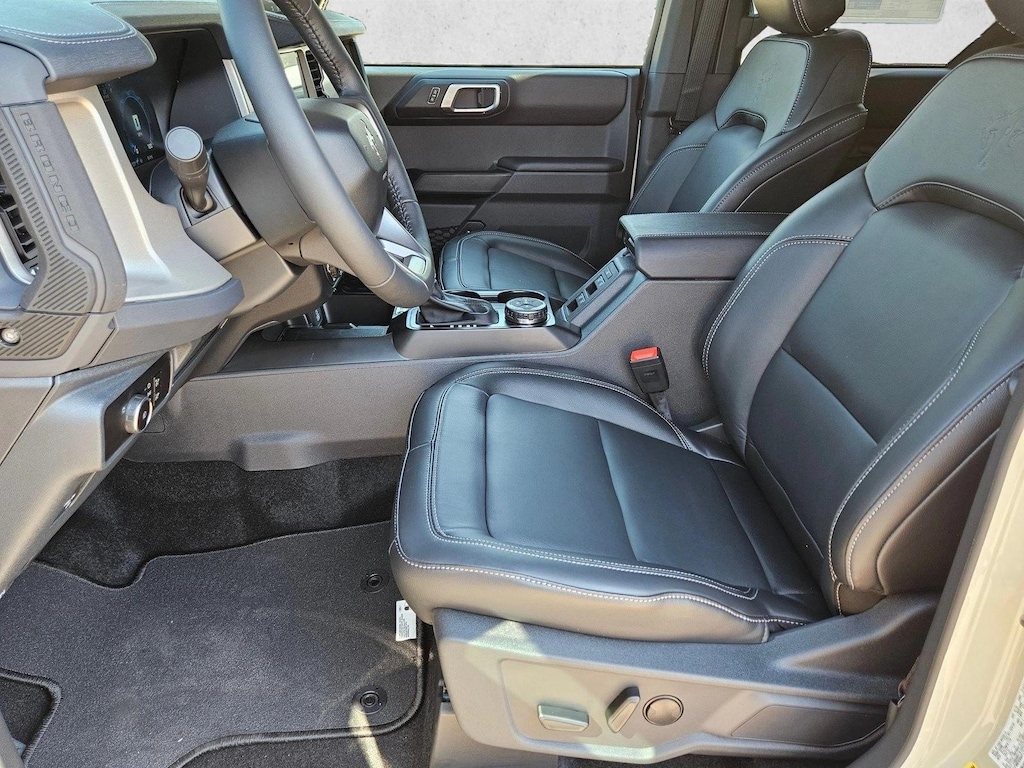 New 2026 Ford Bronco Outer Banks SUV