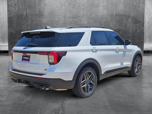 2025 Ford Explorer ST photo 2