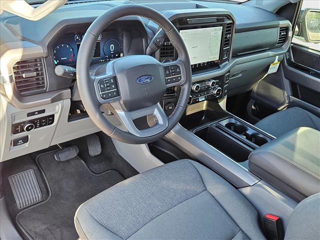 2025 Ford F-150 XLT photo 3