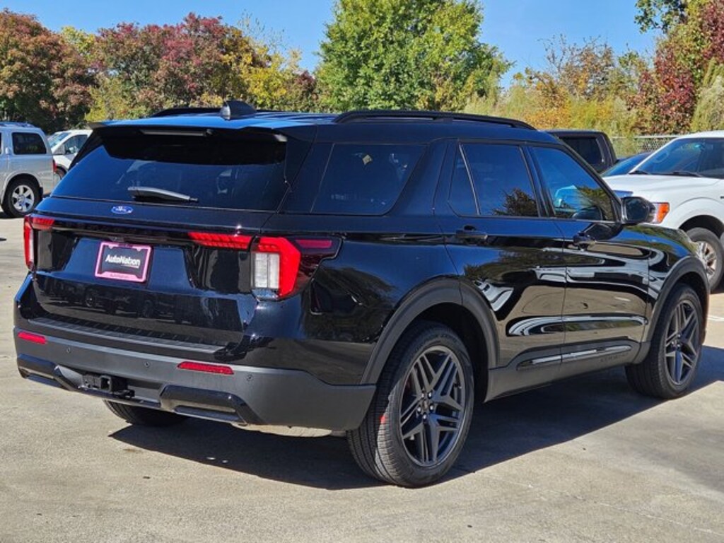 New 2026 Ford Explorer ST-Line SUV