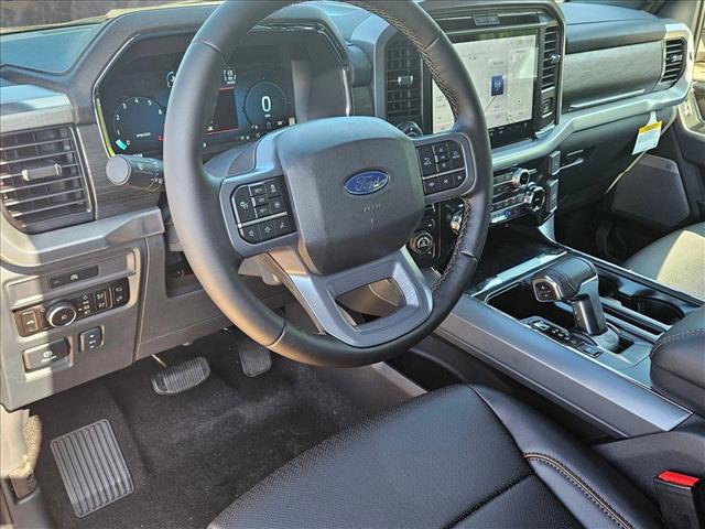 2025 Ford F-150 Lariat photo 3