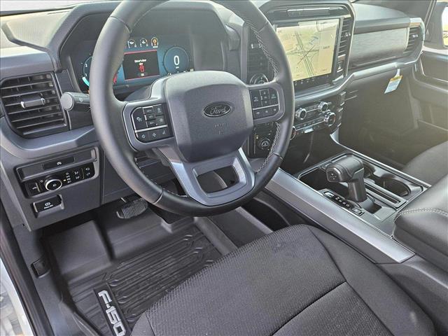 2025 Ford F-150 XLT photo 3