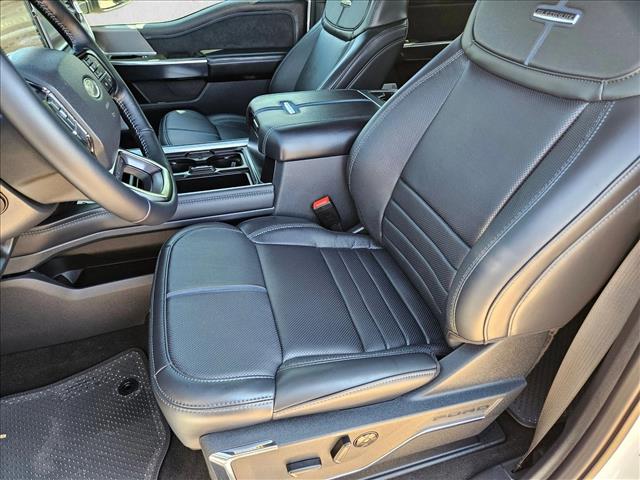 2026 Ford F-350 Platinum photo 4