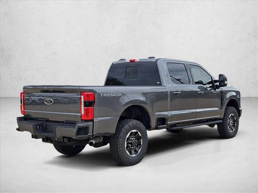 New 2026 Ford F-250 XLT Truck Crew Cab