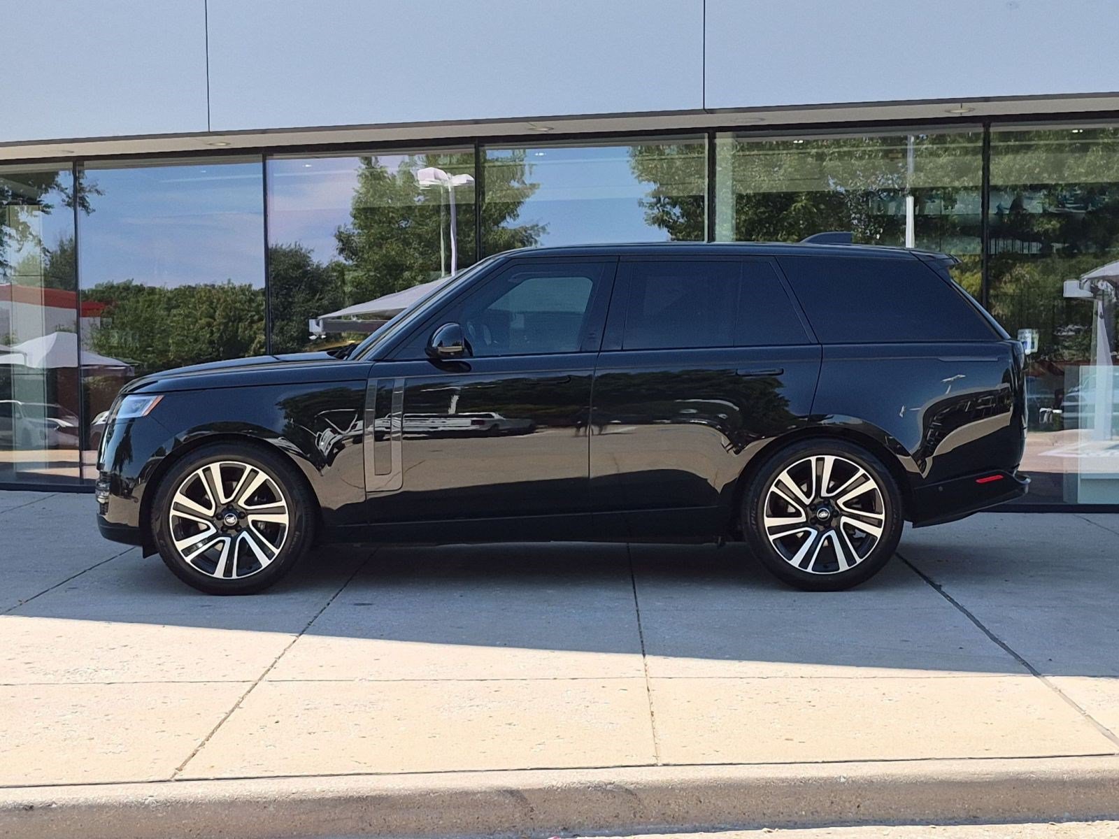 Used 2023 Land Rover Range Rover SE SUV