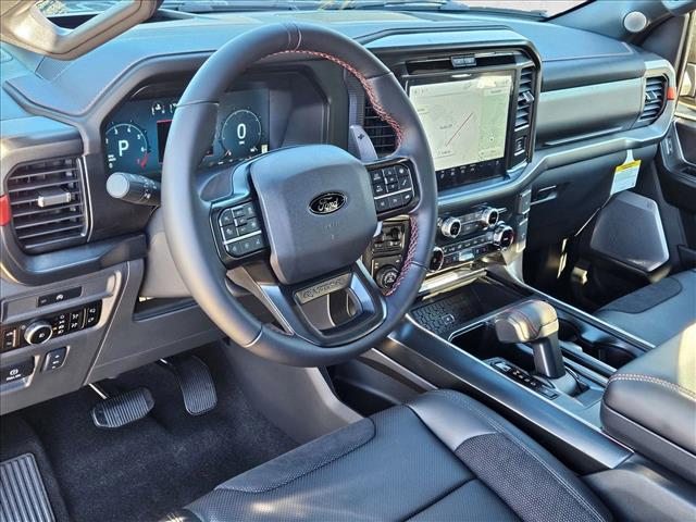 2025 Ford F-150 Raptor photo 3
