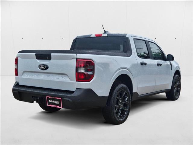 2025 Ford Maverick XLT photo 2