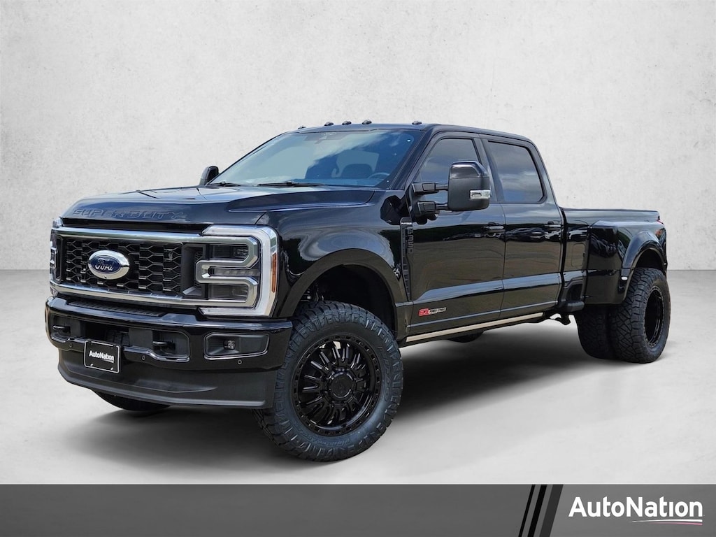 New 2026 Ford F-350 Platinum Truck Crew Cab