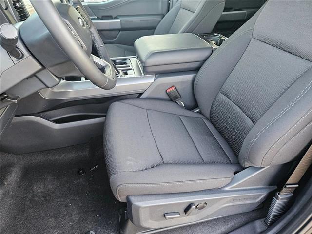 2025 Ford F-150 XLT photo 4