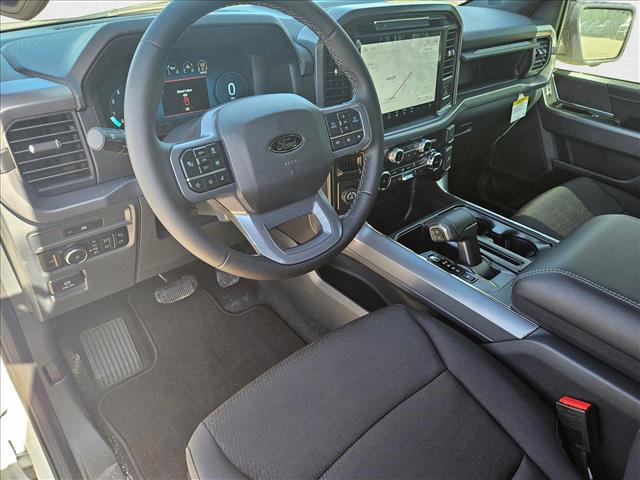 2025 Ford F-150 XLT photo 3
