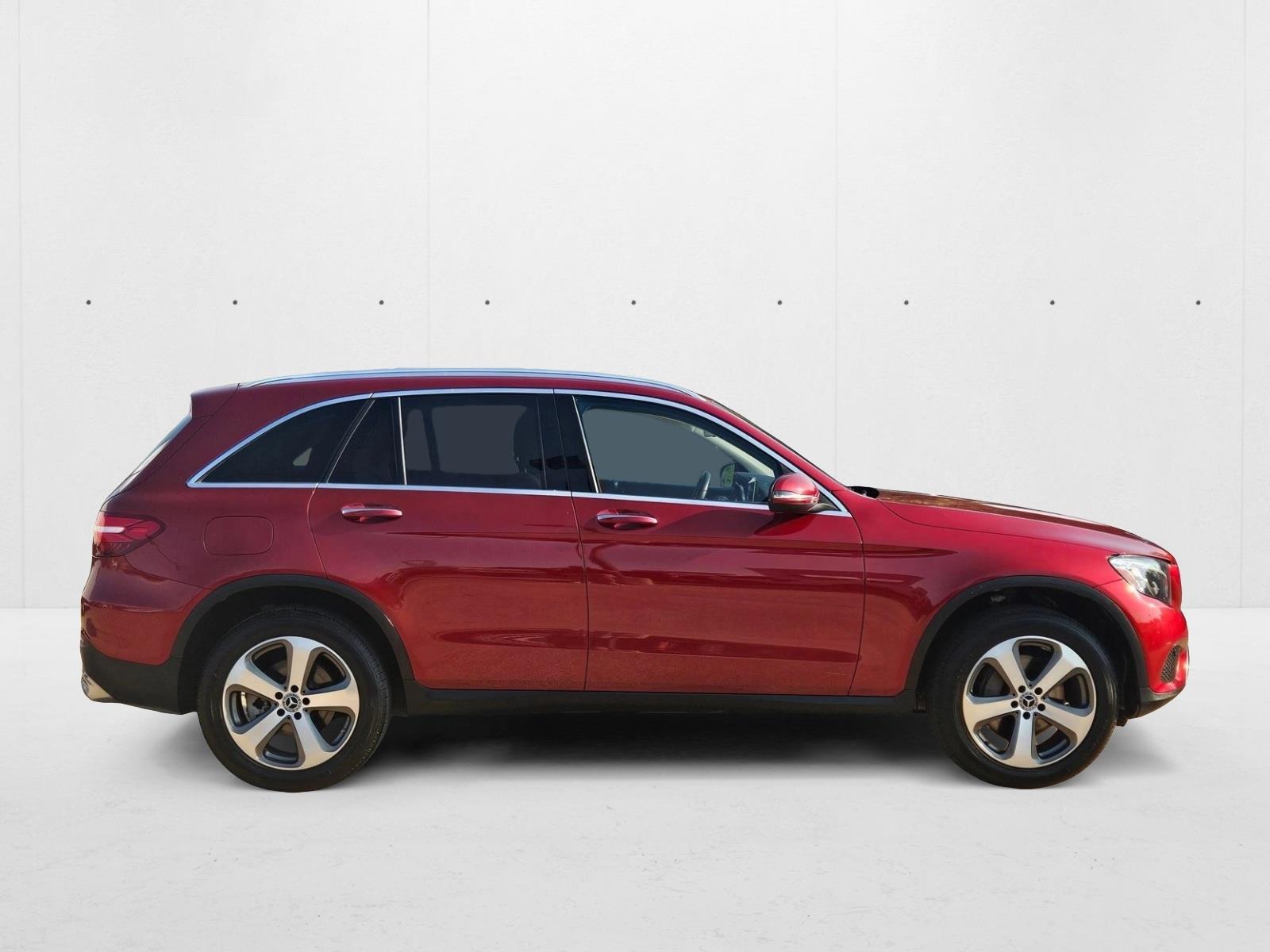 2017 Mercedes Benz GLC 300 photo 4
