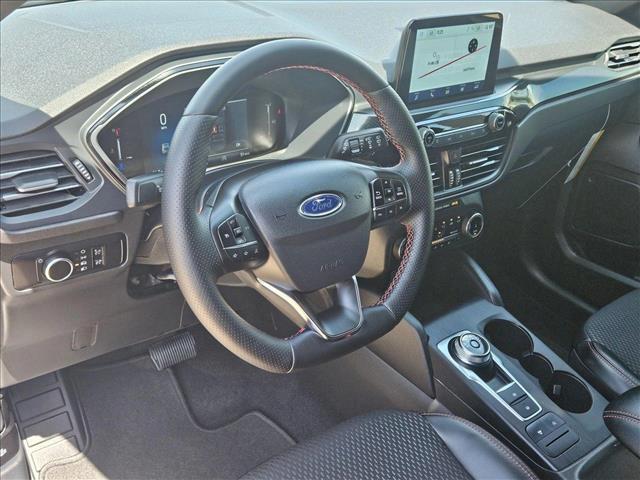 2025 Ford Escape ST-Line photo 3