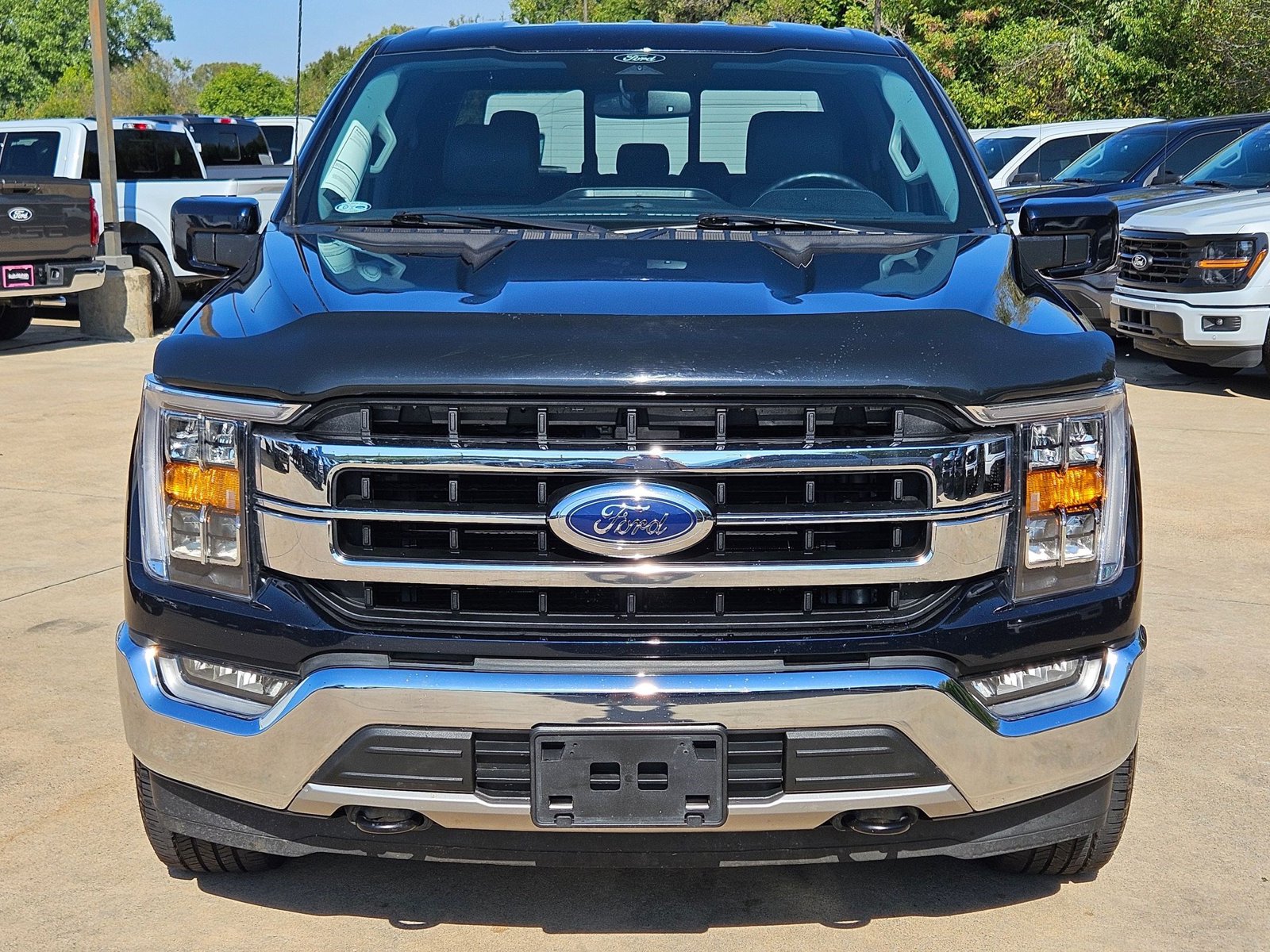 2022 Ford F-150 Lariat photo 2