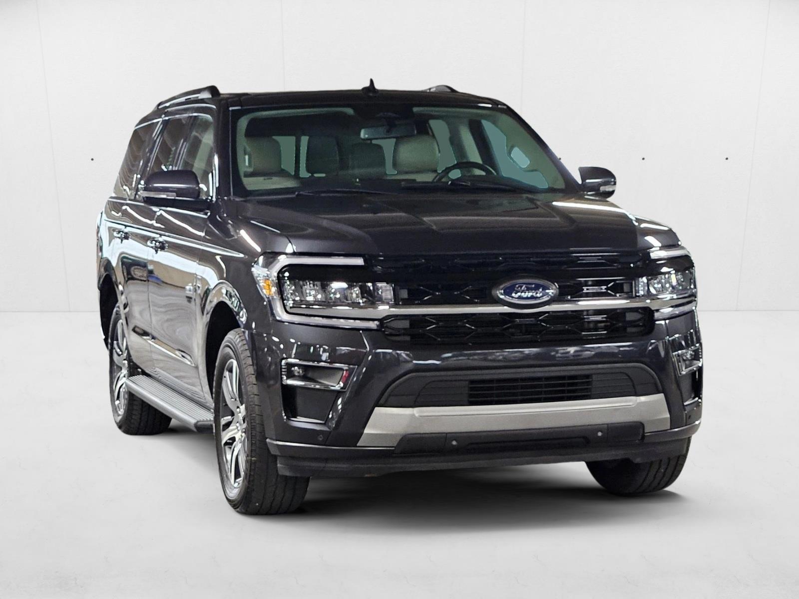 2024 Ford Expedition Limited photo 3