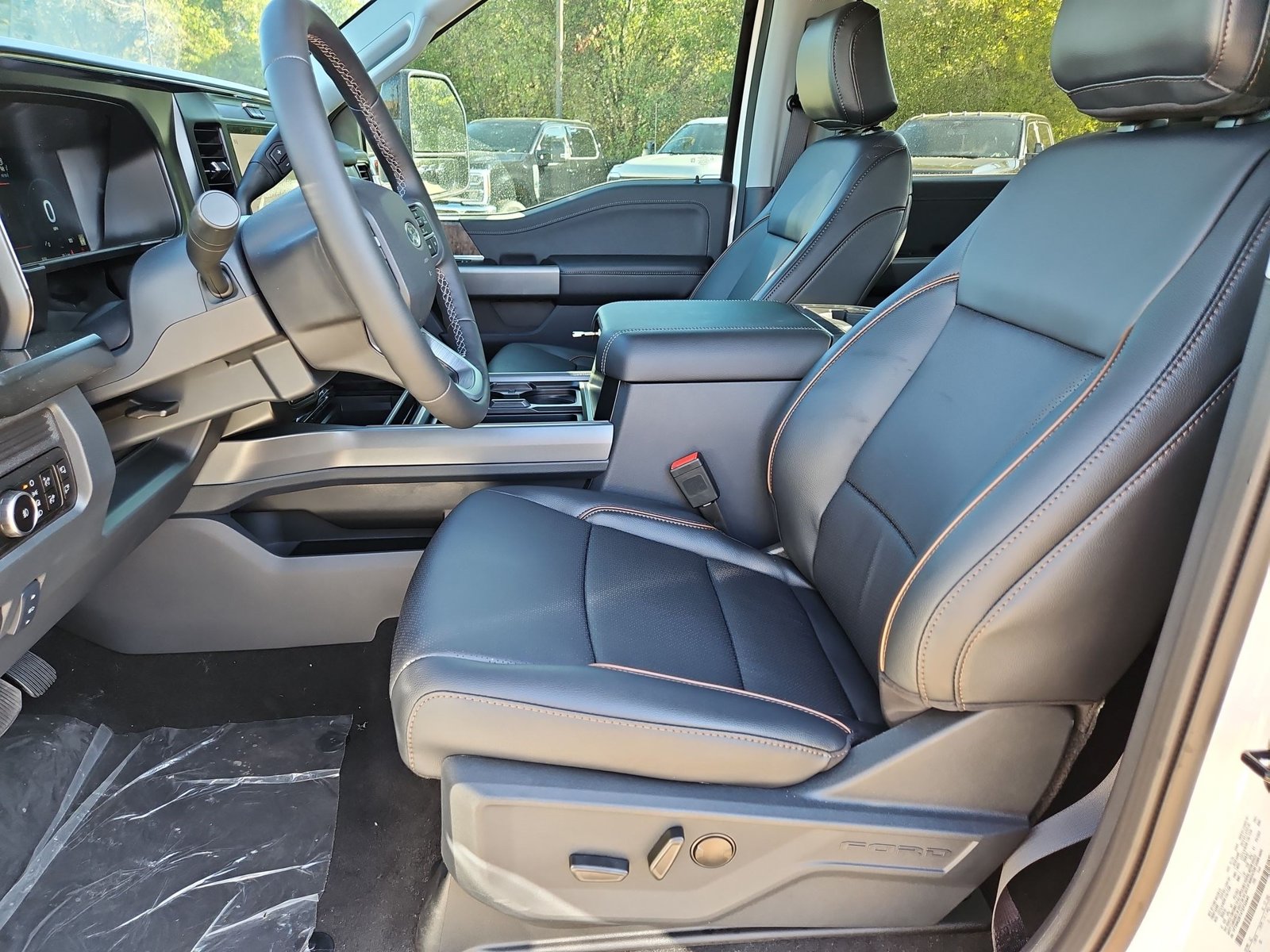 New 2026 Ford F-250 LARIAT Truck Crew Cab