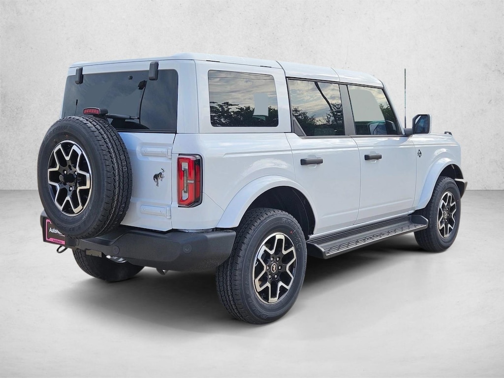 New 2026 Ford Bronco Outer Banks SUV