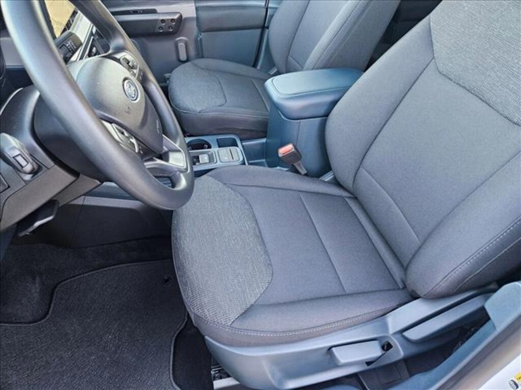 New 2025 Ford Maverick XL Truck SuperCrew