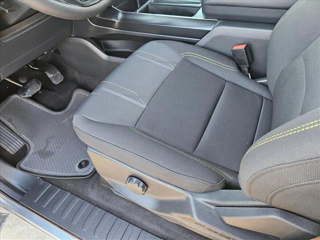 2025 Ford F-150 STX photo 4
