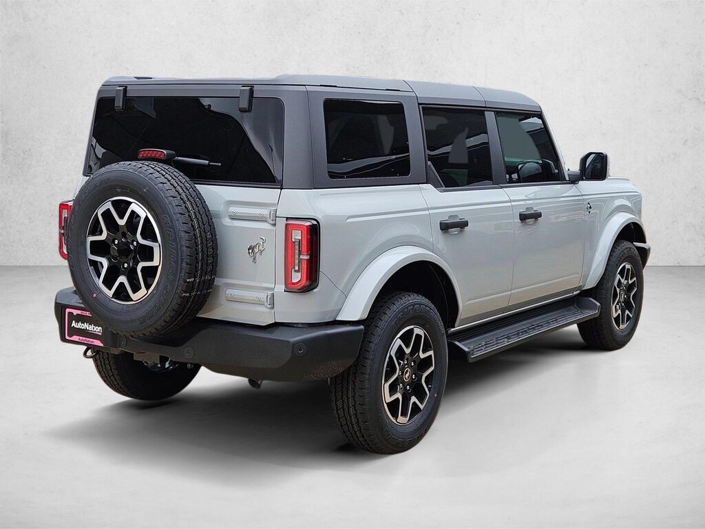 New 2026 Ford Bronco Outer Banks SUV