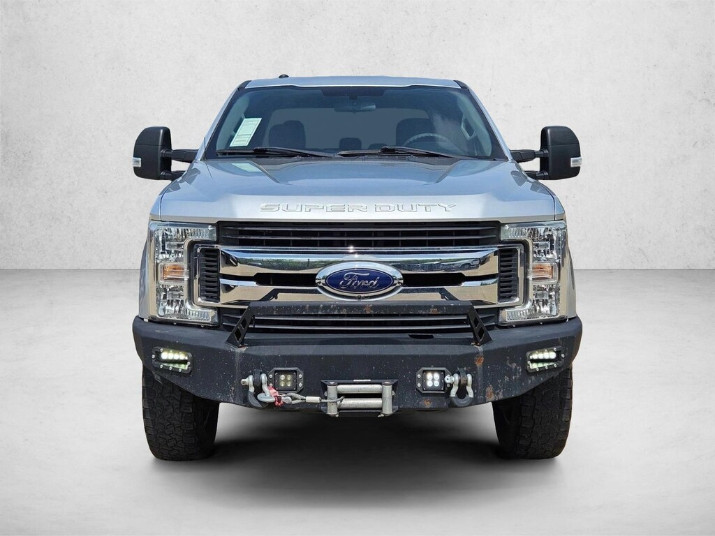 Used 2019 Ford F-250 XL Truck Crew Cab