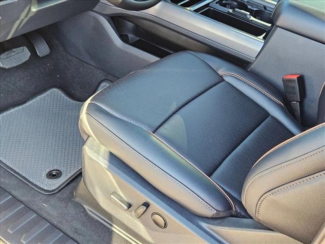 2026 Ford F-250 Lariat photo 4