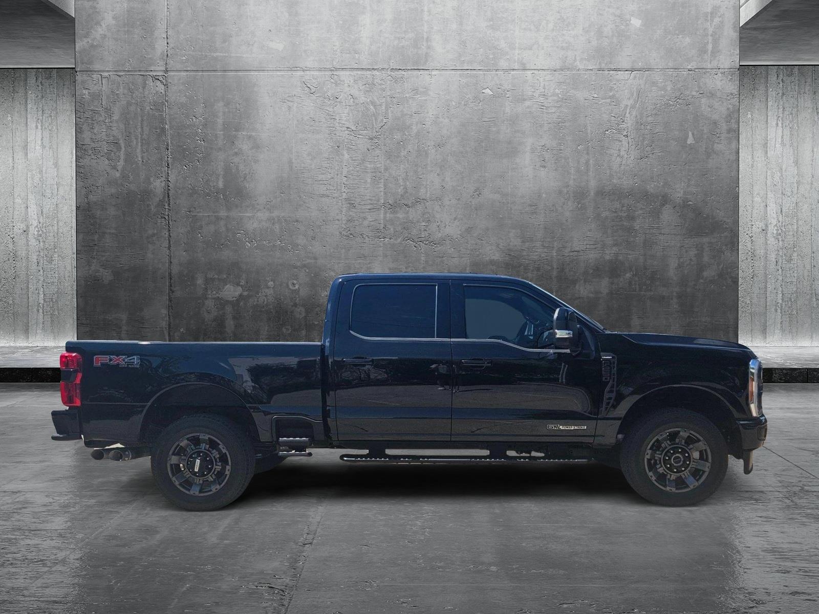 2023 Ford F-250 Lariat photo 4