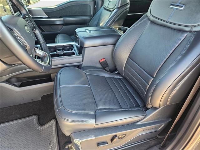 2026 Ford F-350 Platinum photo 4