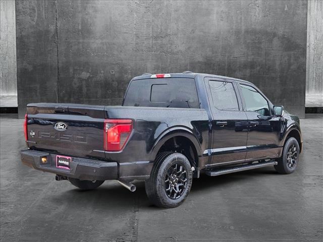 2025 Ford F-150 XLT photo 2