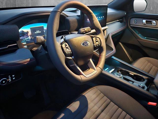 2025 Ford Explorer ST-Line photo 3