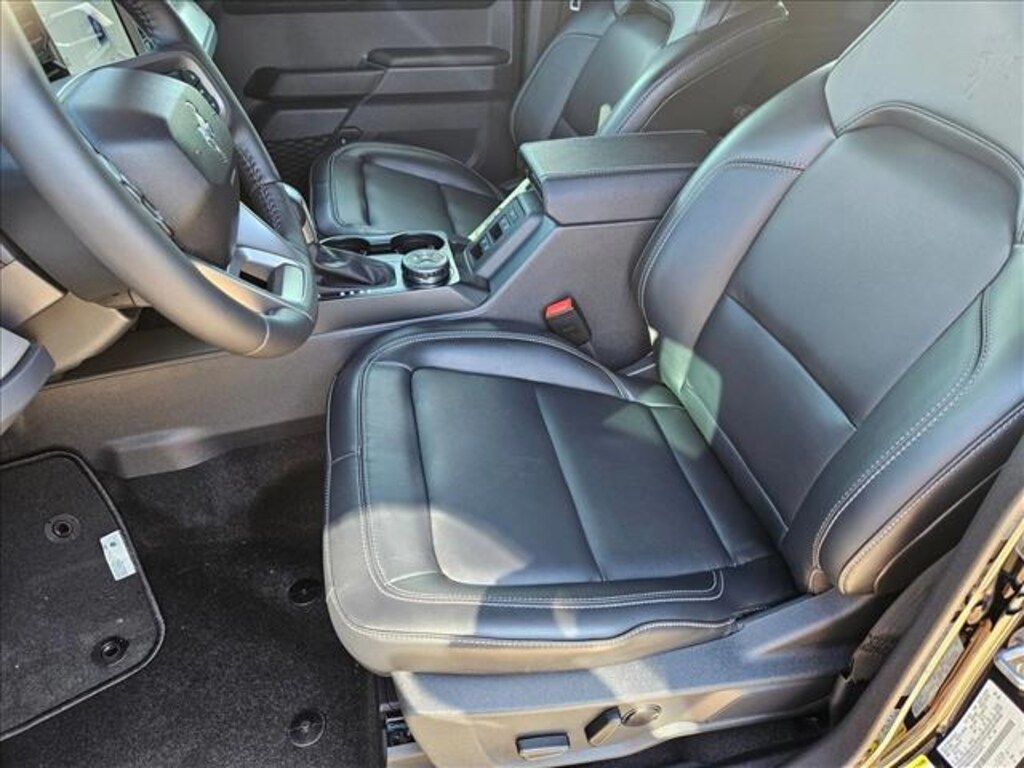 New 2025 Ford Bronco Outer Banks SUV