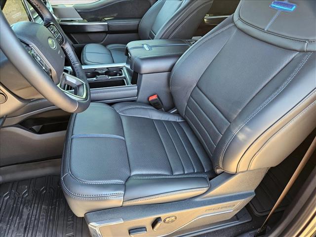 2026 Ford F-450 Platinum photo 4