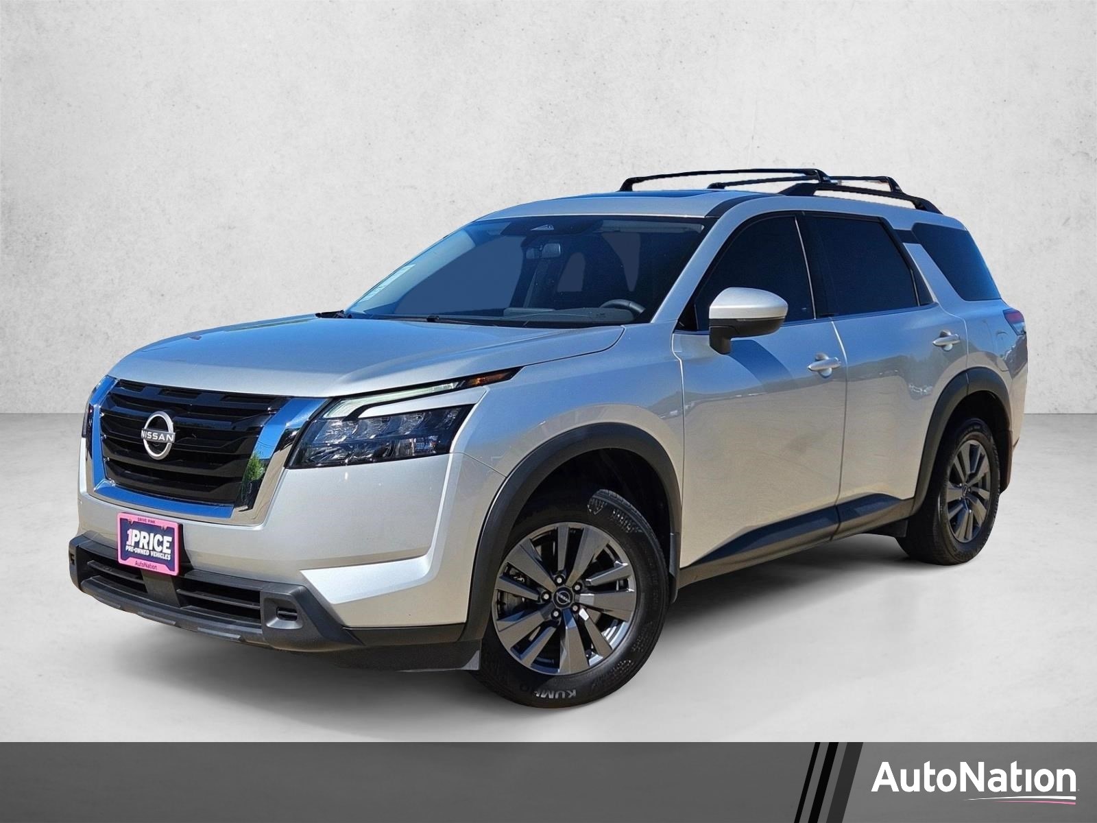 2024 Nissan Pathfinder SV 2WD's photo