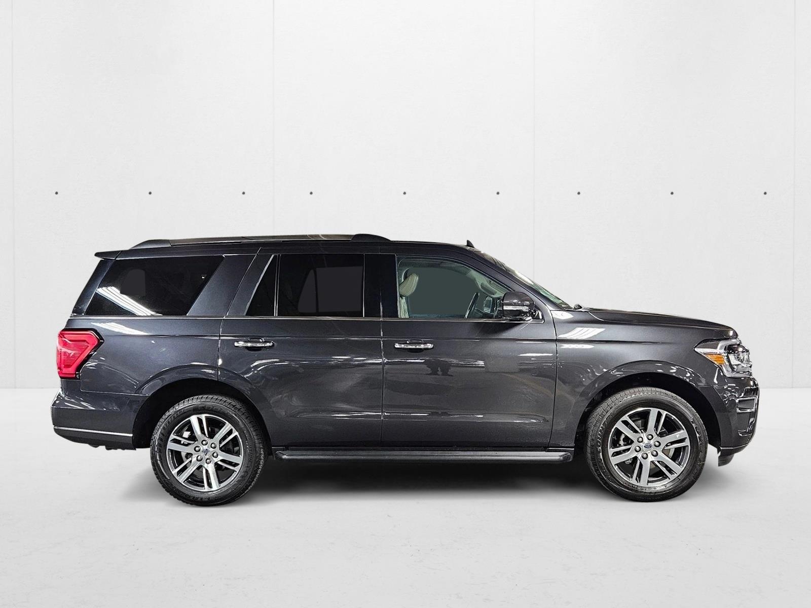 2024 Ford Expedition Limited photo 4