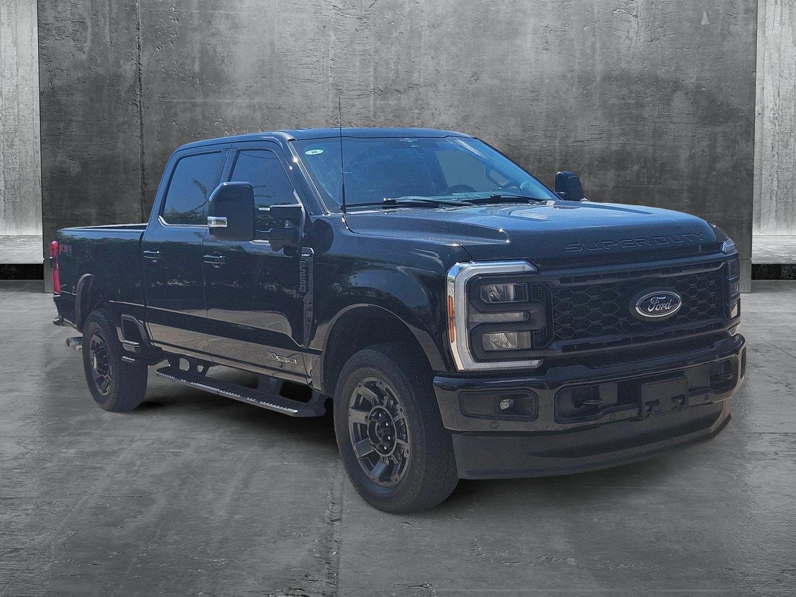 2023 Ford F-250 Lariat photo 3