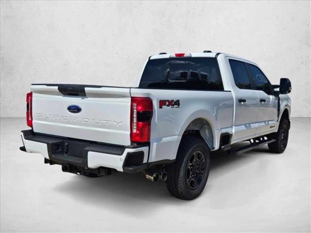 New 2026 Ford F-250 XL Truck Crew Cab