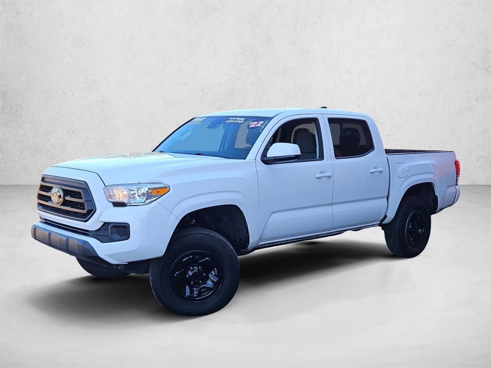 2022 Toyota Tacoma SR's photo
