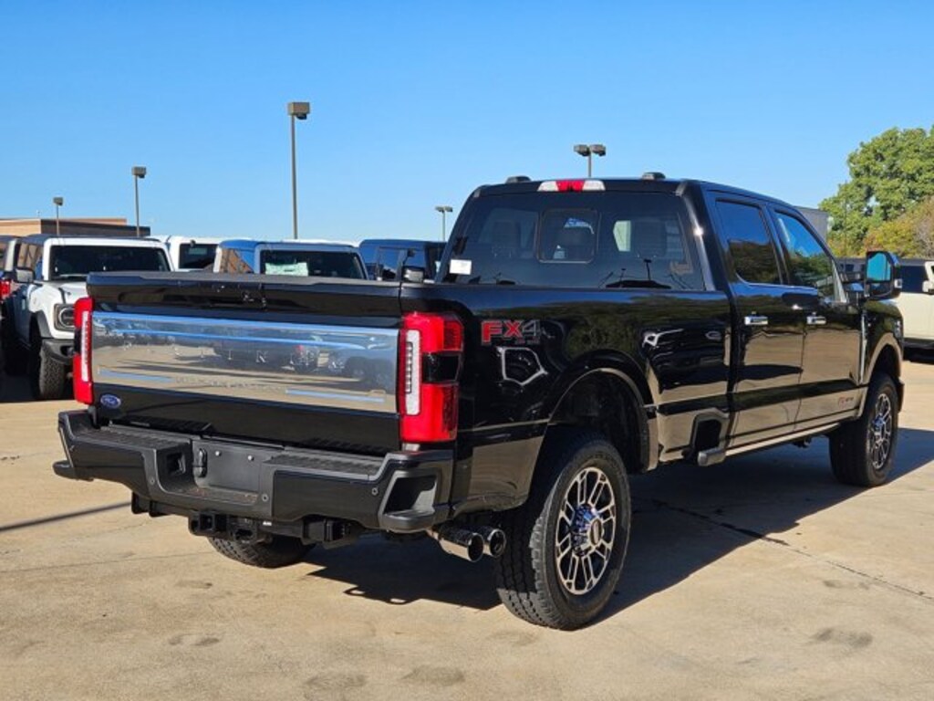 New 2026 Ford F-350 Platinum Truck Crew Cab