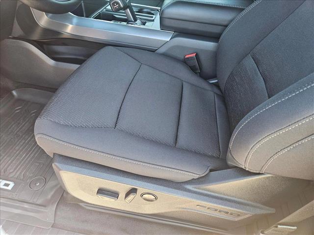 2025 Ford F-150 XLT photo 4