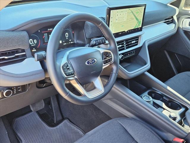 2026 Ford Explorer photo 2