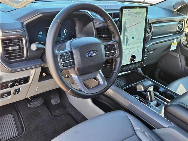 2025 Ford F-150 Lightning photo 3