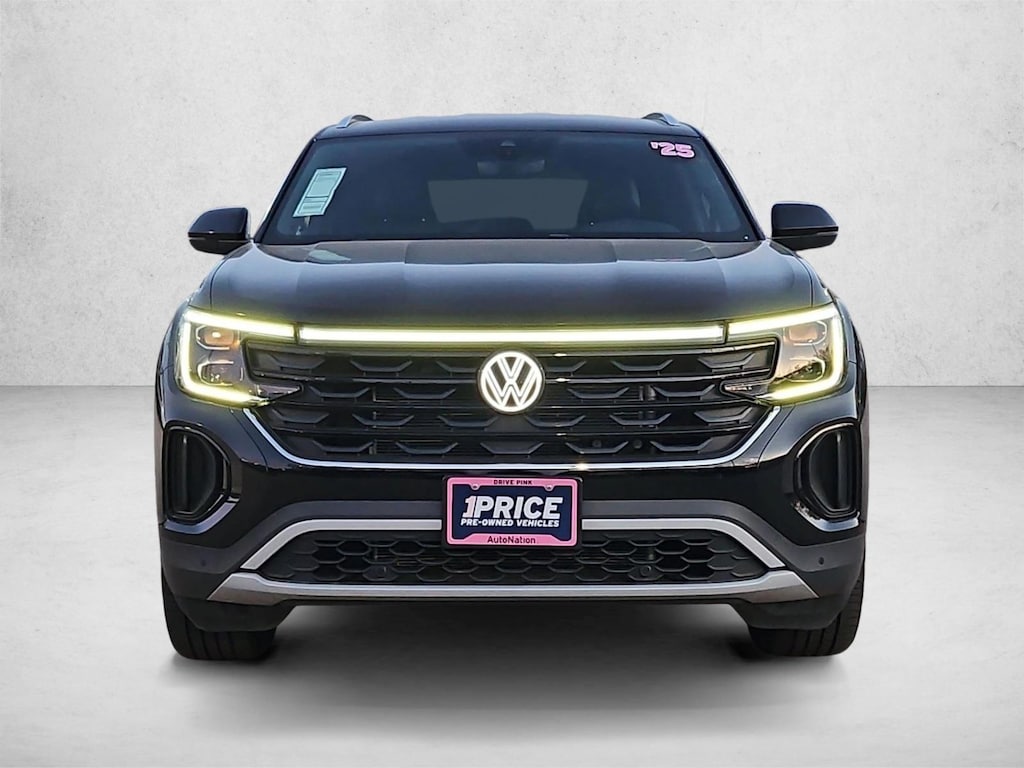 Used 2025 Volkswagen Atlas Cross Sport 2.0T SE w/Technology SUV